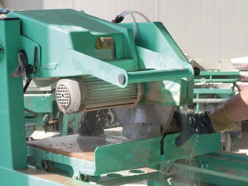 masina-de-taiat-caramida-imer-m400-smart